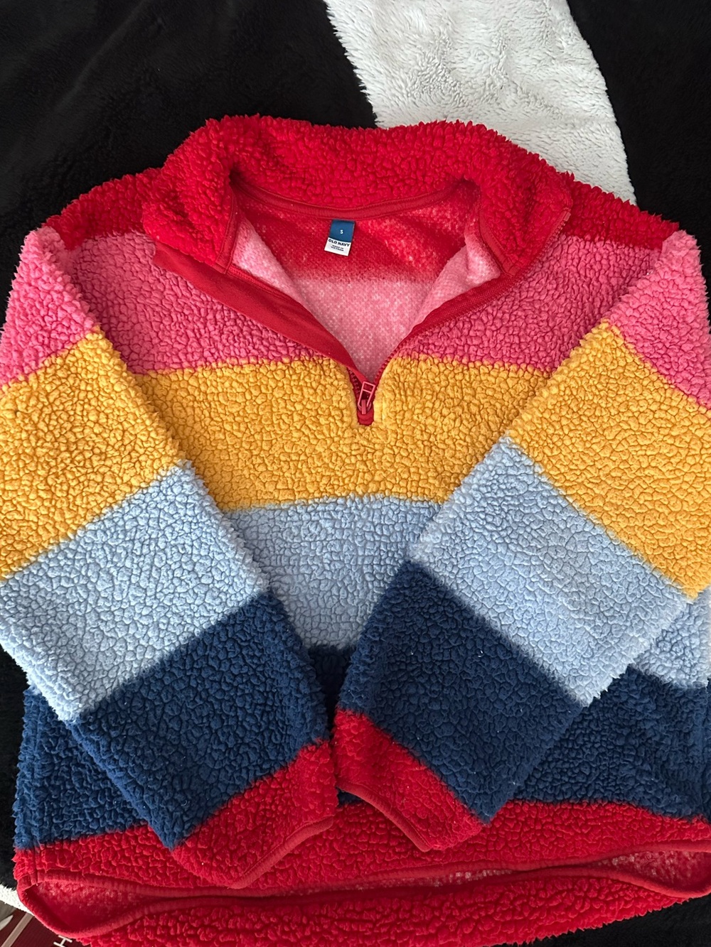 Women’s pullover sweater